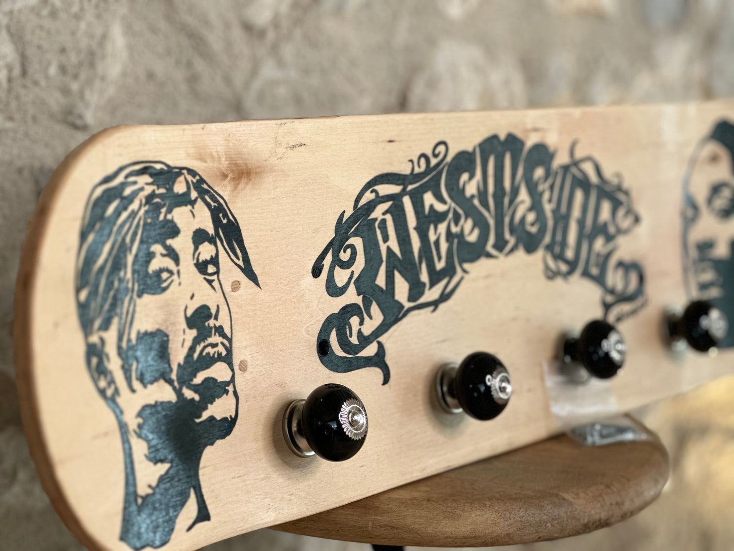 Skateboard porte manteau. Pièce unique